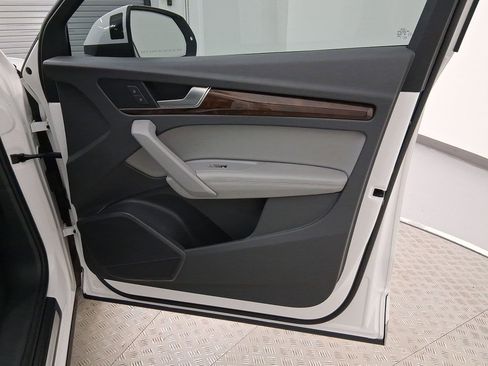 Used 2020 Audi Q5 2.0T Premium Plus w/ Premium Plus Package image 34