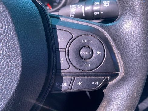 Used 2021 Toyota RAV4 XLE image 26