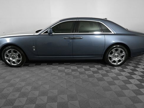 Used 2010 Rolls-Royce Ghost image 3