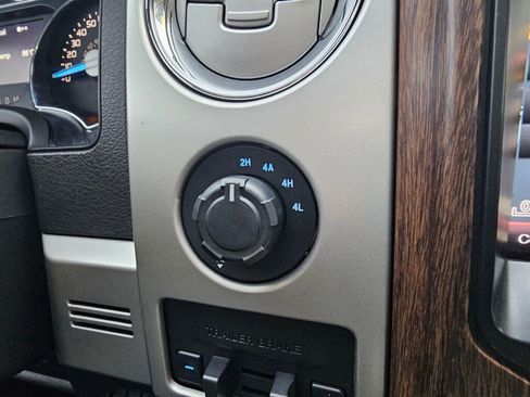 Used 2013 Ford F150 Lariat w/ Luxury Equipment Group image 40