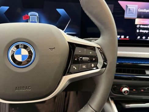 Used 2025 BMW i4 xDrive40i w/ Premium Package image 24