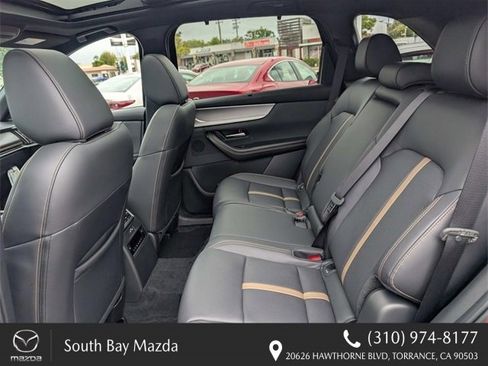 Used 2025 MAZDA CX-70 Plug-In Hybrid w/ Premium Plus image 10