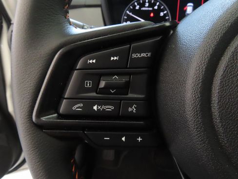 Used 2025 Subaru Crosstrek 2.5i Limited w/ Crosstrek Mirror Package image 15