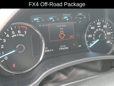 Used 2020 Ford F150 Lariat w/ Equipment Group 502A Luxury AWD/4WD image 14