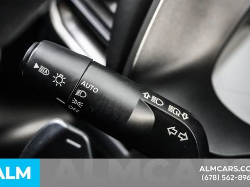 Used 2024 Nissan Rogue SV image 28