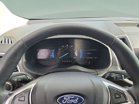 Used 2024 Ford Edge SEL AWD/4WD image 25