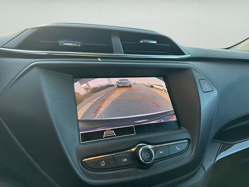 Used 2023 Chevrolet TrailBlazer LT image 19