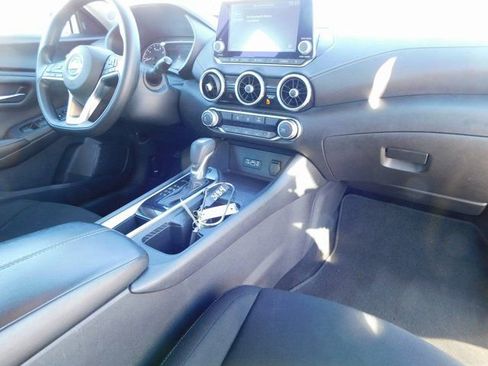 Used 2023 Nissan Sentra SV image 17