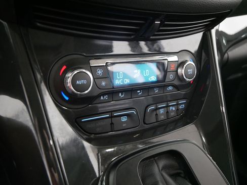 Used 2014 Ford Escape Titanium w/ Equipment Group 401A AWD/4WD image 23