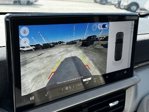 New 2026 Ford Explorer Active w/ Active Comfort Package image 18