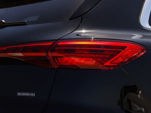 New 2026 Audi Q5 Premium AWD/4WD image 10