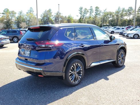 Used 2024 Nissan Rogue Platinum w/ Platinum Premium Package image 5