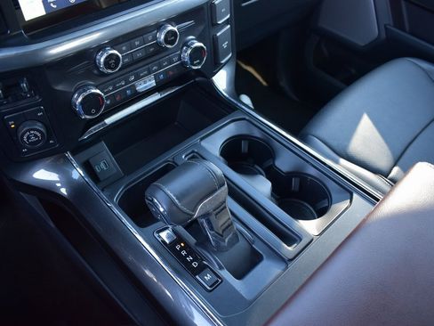 Used 2021 Ford F150 Lariat w/ Equipment Group 502A High image 13