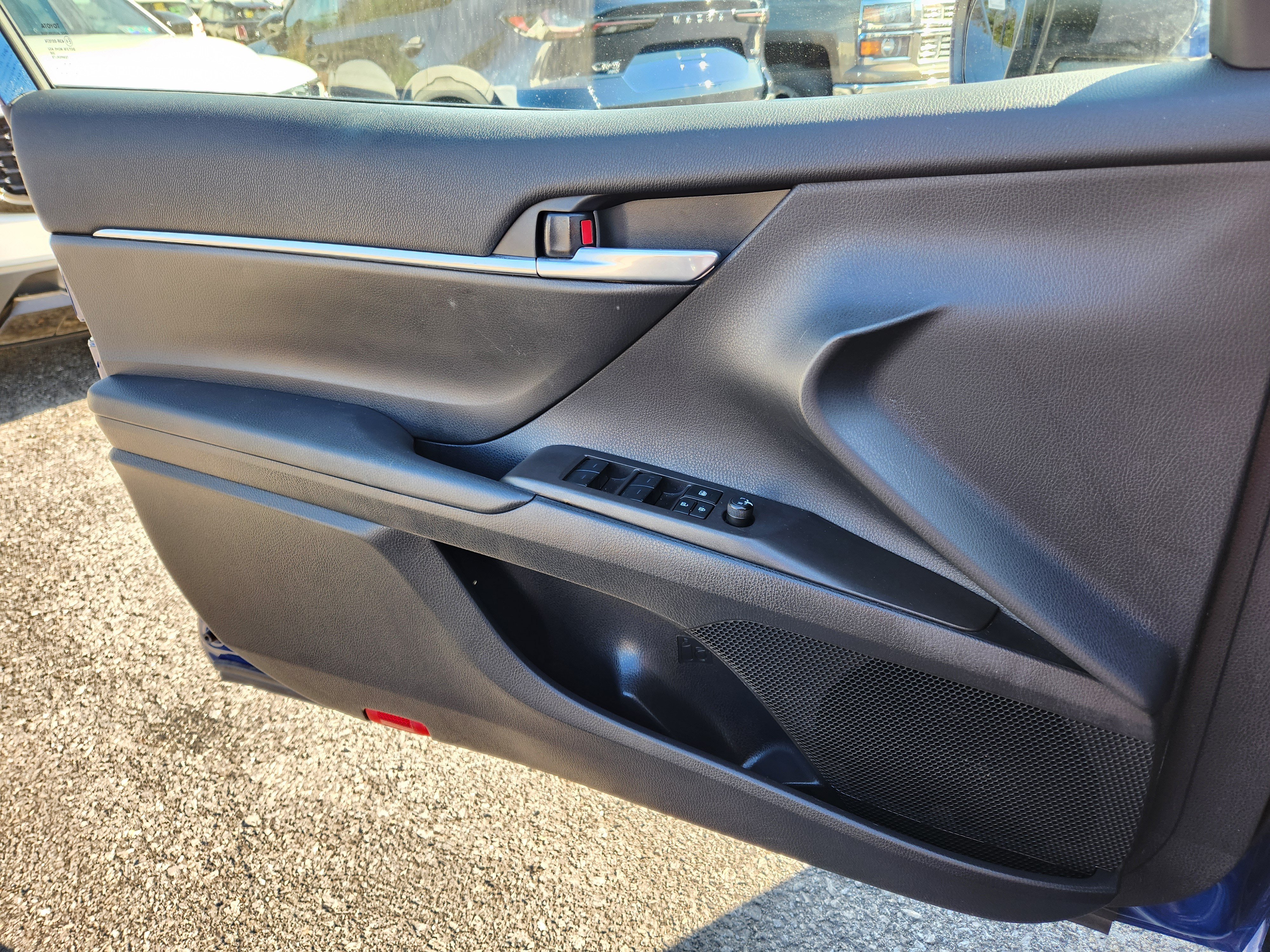 Used 2024 Toyota Camry SE FWD image 24