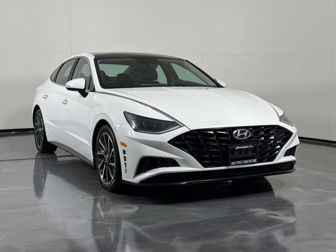 Used 2023 Hyundai Sonata Limited FWD image 3