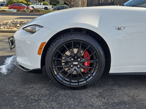 Used 2021 MAZDA MX-5 Miata Club w/ Brembo/BBS Recaro Package image 5