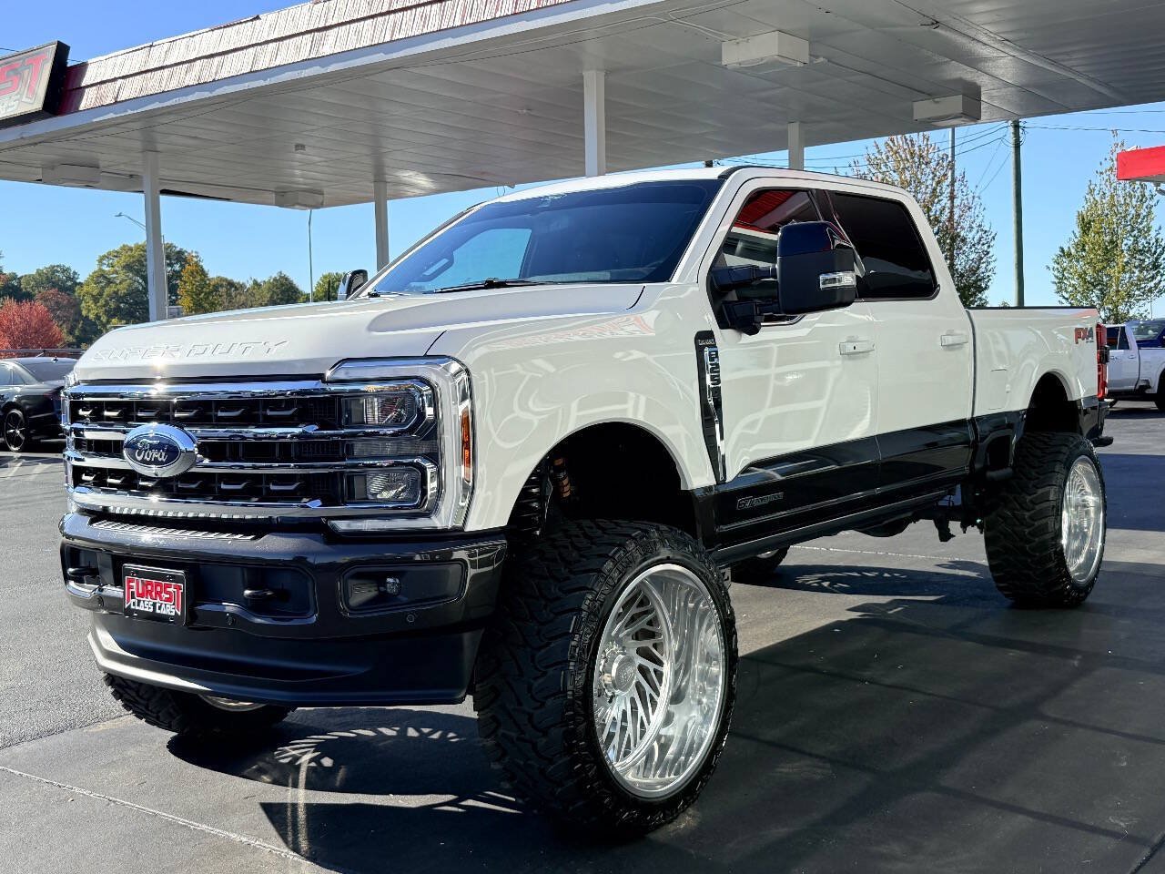 Used 2025 Ford F250 King Ranch w/ FX4 Off-Road Package AWD/4WD image 6