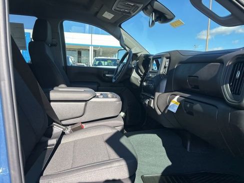 New 2026 Chevrolet Silverado 2500 Custom w/ Custom Value Package AWD/4WD image 32