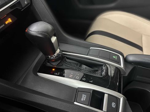 Used 2017 Honda Civic EX-L image 21