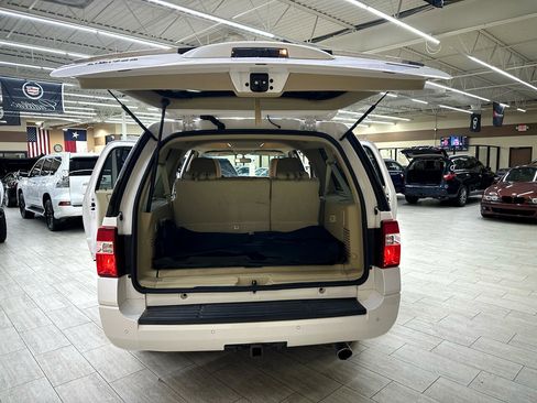 Used 2017 Ford Expedition EL Limited w/ Equipment Group 301A image 12