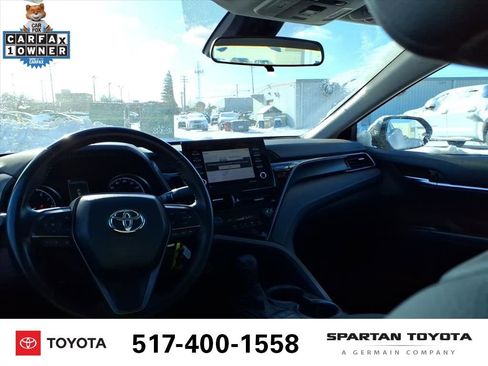 Used 2024 Toyota Camry SE image 12