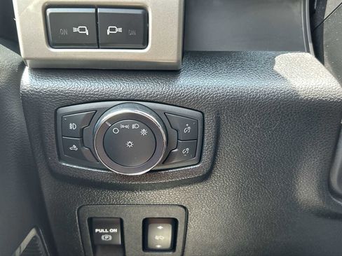 Used 2020 Ford F150 Lariat w/ Equipment Group 502A Luxury RWD image 24