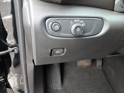 Used 2024 Chevrolet Blazer LT w/ Convenience Package image 30