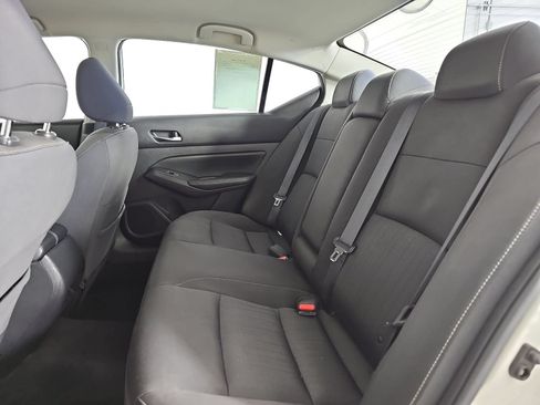 Used 2020 Nissan Altima 2.5 S FWD image 13