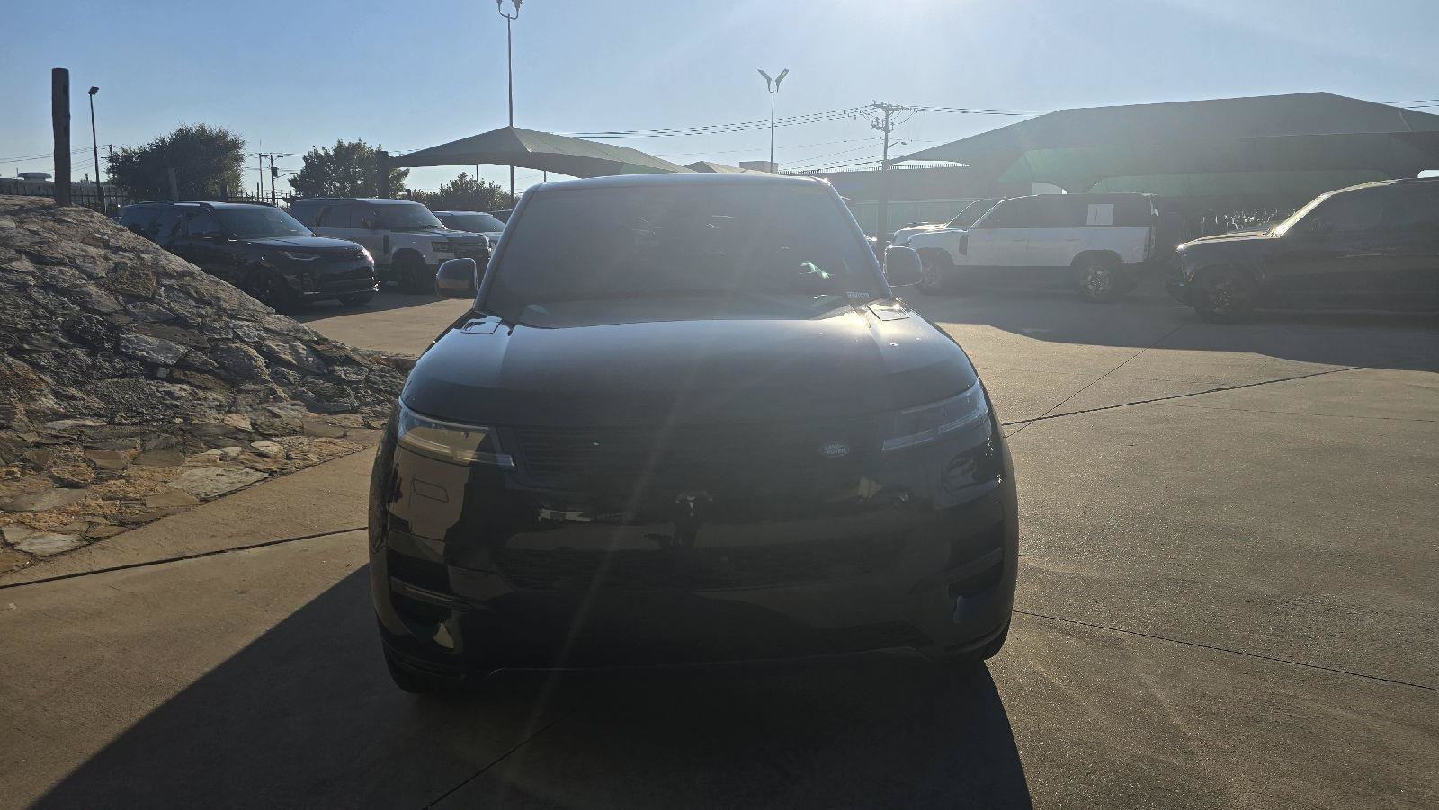 Certified 2025 Land Rover Range Rover Sport SE AWD/4WD image 6