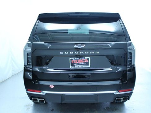 New 2026 Chevrolet Suburban High Country AWD/4WD image 11