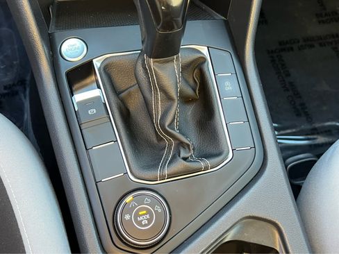 Used 2022 Volkswagen Taos S image 33