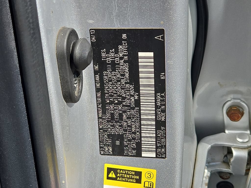 Used 2013 Toyota Highlander Limited AWD/4WD image 28