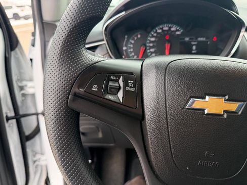 Certified 2022 Chevrolet Trax LS w/ Tint and Cruise Package image 15