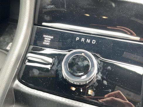 New 2025 Jeep Grand Cherokee Limited w/ Luxury Tech Group II image 18