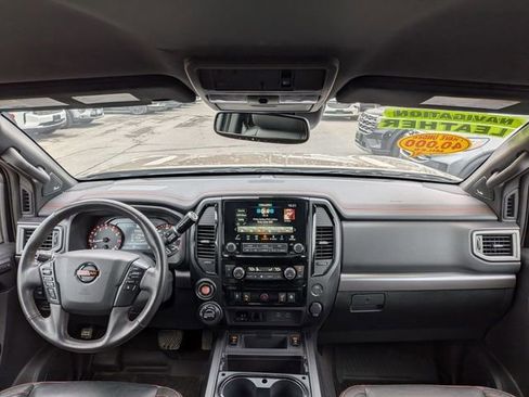 Used 2022 Nissan Titan PRO-4X w/ Pro-4x Convenience Package AWD/4WD image 15