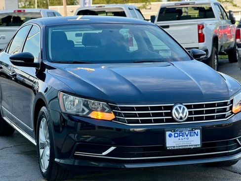 Used 2017 Volkswagen Passat 1.8T S FWD image 6