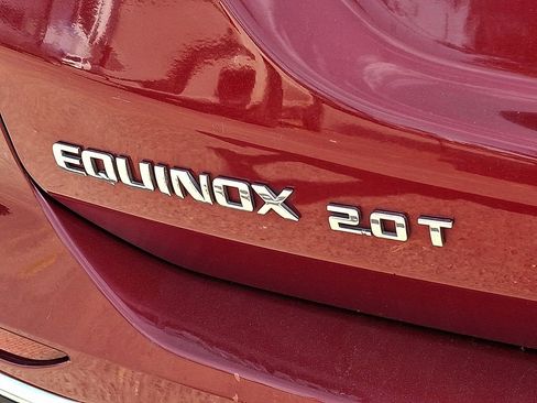 Used 2018 Chevrolet Equinox LT AWD/4WD image 36