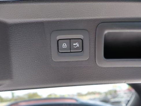 Used 2025 MAZDA CX-50 AWD 2.5 S w/ Premium Plus Pkg image 25