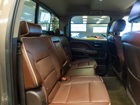 Used 2015 Chevrolet Silverado 1500 High Country w/ High Country Premium Package image 15