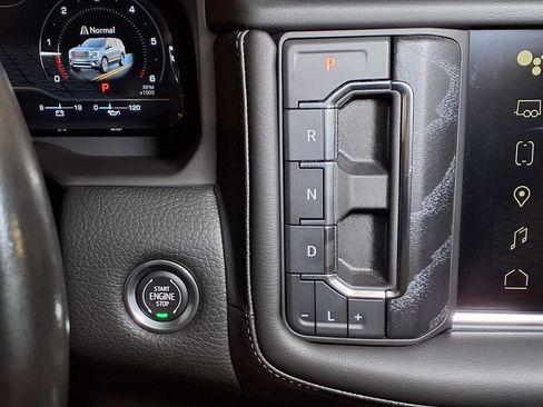 Used 2022 GMC Yukon Denali image 7