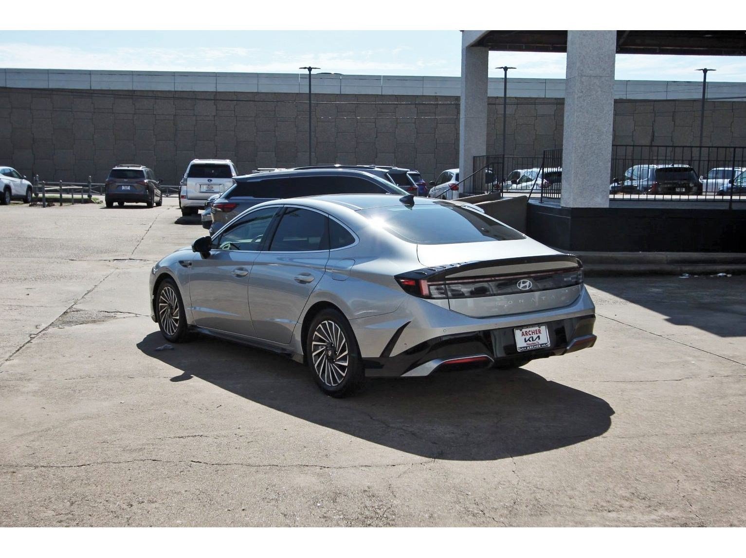 Used 2024 Hyundai Sonata Limited FWD image 5