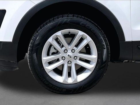 Used 2017 Ford Explorer 4WD image 8