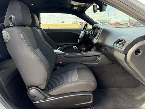 Used 2023 Dodge Challenger SXT w/ Blacktop Package image 9