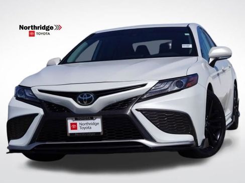 Used 2021 Toyota Camry XSE w/ Carpet Mat Package (TMS) FWD image 1