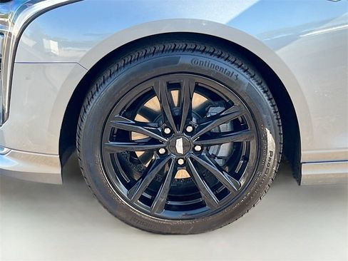 Used 2025 Cadillac CT4 Luxury image 32