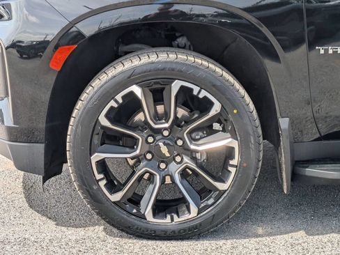 Used 2023 Chevrolet Tahoe Premier RWD image 11