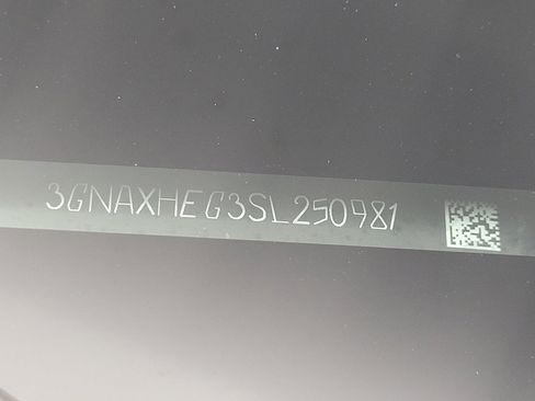 Used 2025 Chevrolet Equinox LT image 33