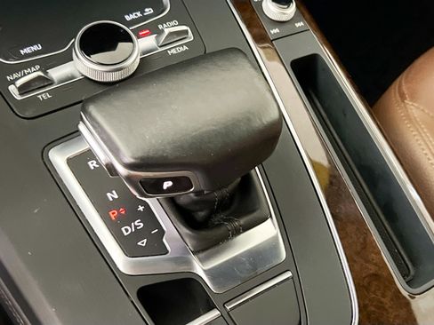 Used 2019 Audi Q5 2.0T Premium Plus image 25