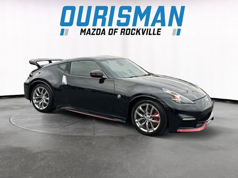 Used 2015 Nissan 370Z NISMO image 1