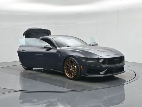 Used 2025 Ford Mustang Dark Horse image 27